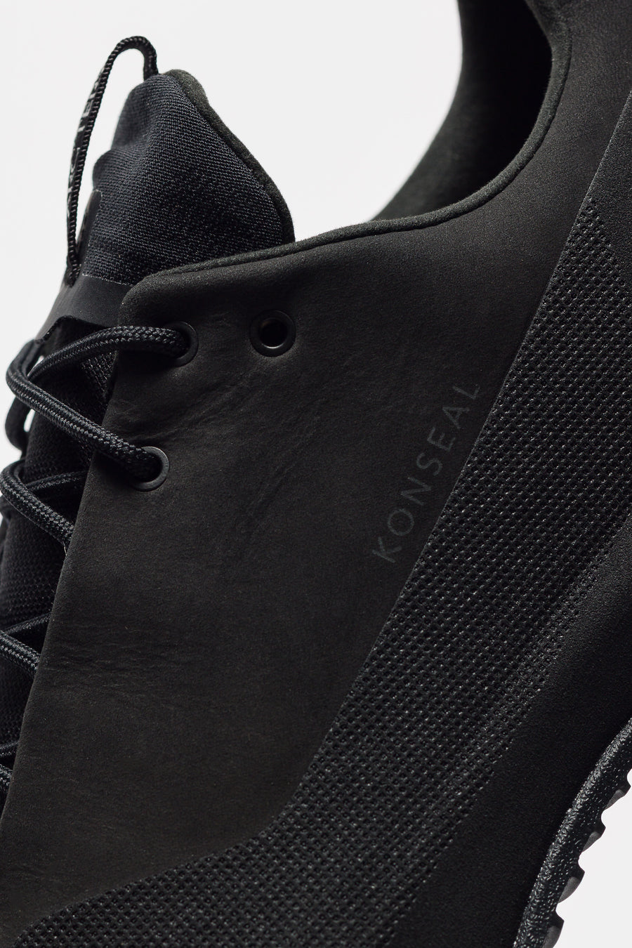 Arc'teryx Konseal Sneaker in Black/Black - Notre