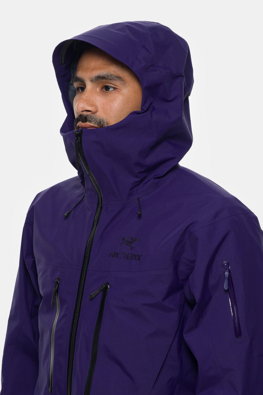 Arc'teryx Alpha SV Jacket in Soulsonic/Black - Notre