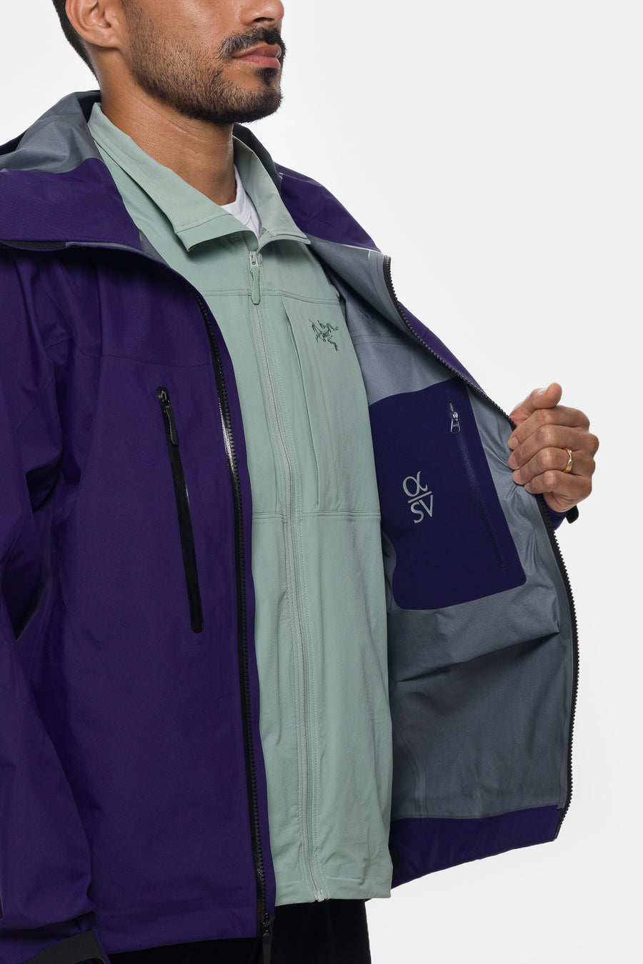 Arc'teryx Alpha SV Jacket in Soulsonic/Black - Notre