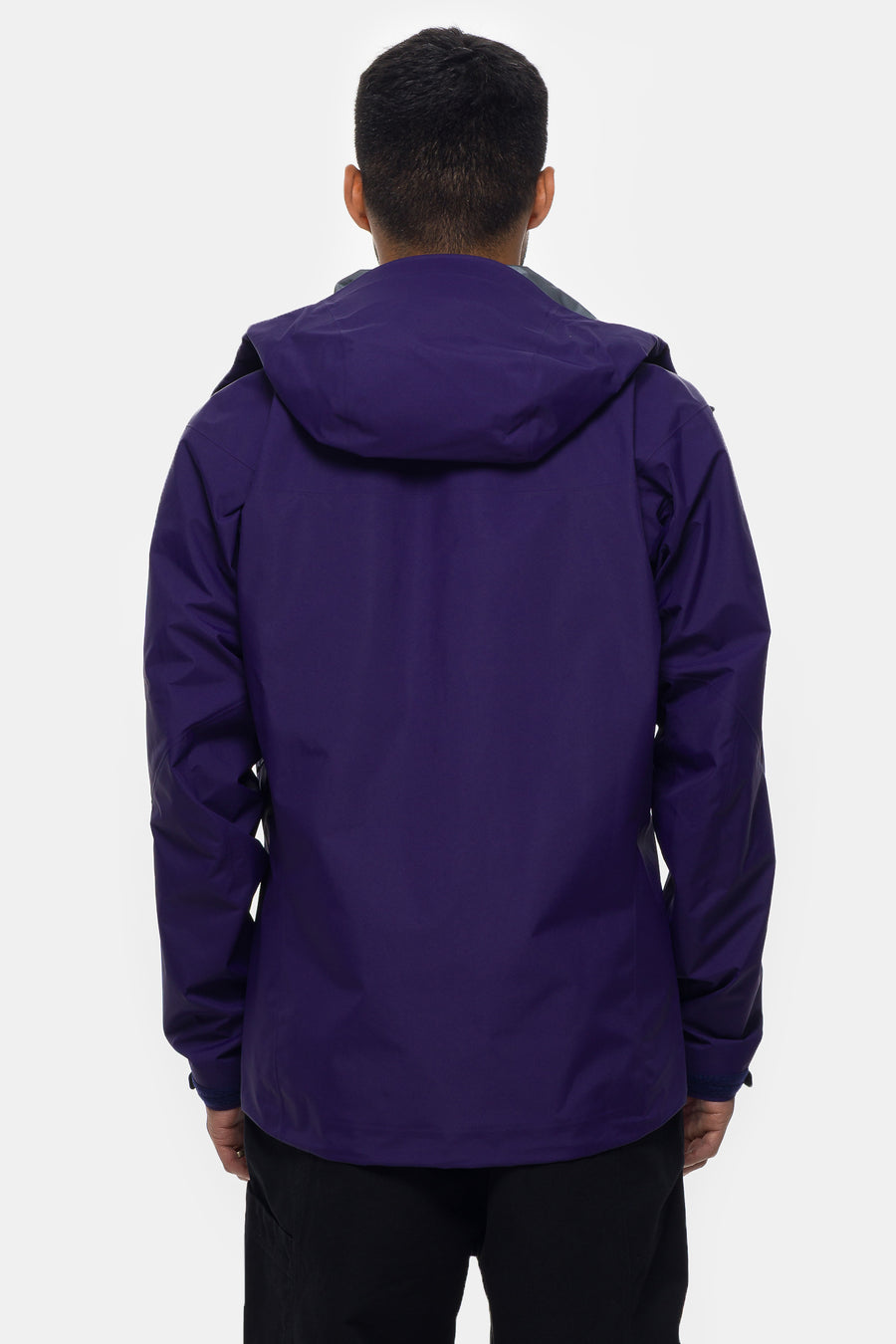 Arc'teryx Alpha SV Jacket in Soulsonic/Black - Notre