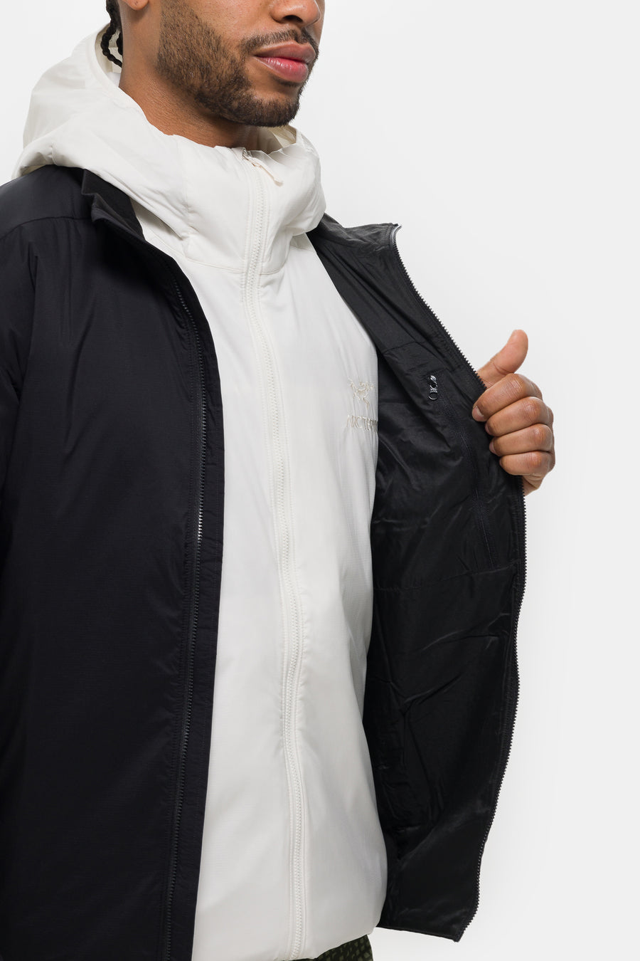 Arc'teryx Atom Jacket in Black - Notre
