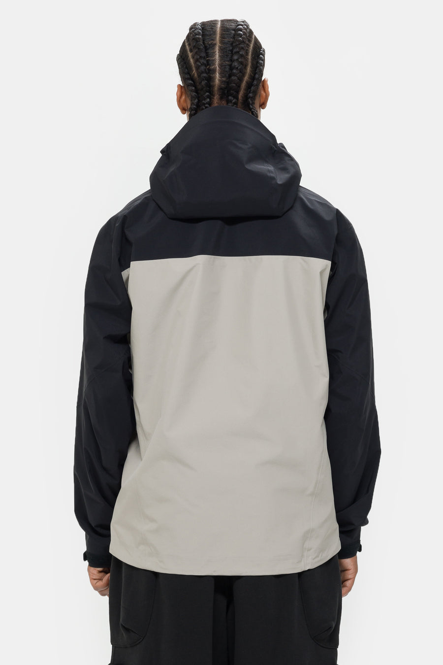 Arc'teryx Beta AR Jacket in Black/Rune - Notre
