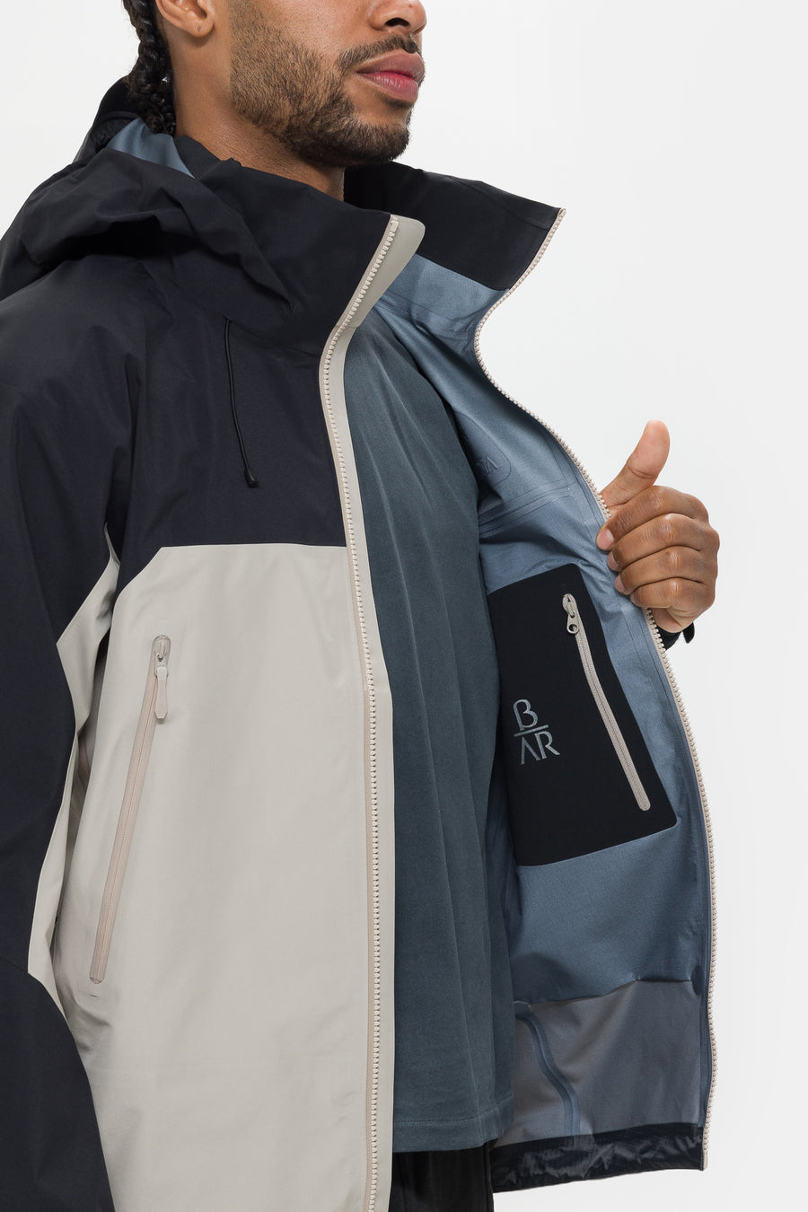 Arc'teryx Beta AR Jacket in Black/Rune - Notre
