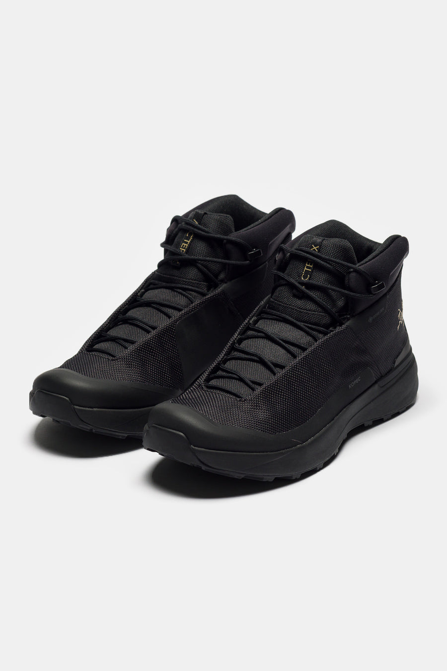 Arc'teryx Kopec Mid Gore-Tex Boot in Black/Black - Notre