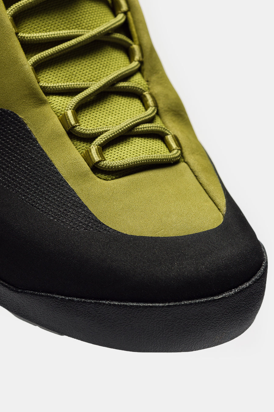 Arc'teryx Konseal Sneaker in Olive Moss/Black - Notre