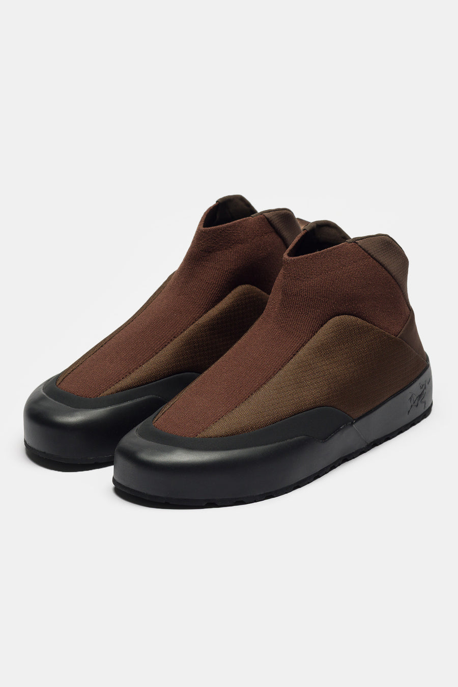 Arc'teryx Kragg Insulated Sneaker in Carob/Black - Notre