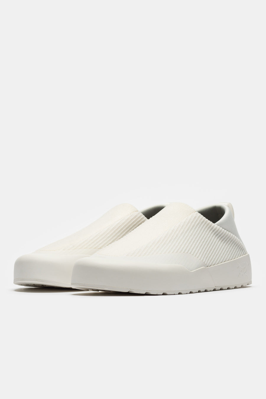 Arc'teryx Kragg Sneaker in Arctic Silk/Arctic Silk - Notre