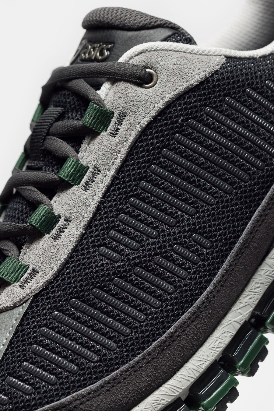 ASICS Gel-Quantum 360 I AMP Sneaker in Black/Obsidian Grey - Notre