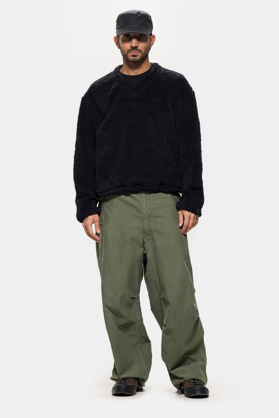 Colin Meredith V-Neck Smock Fleece in Black - Notre