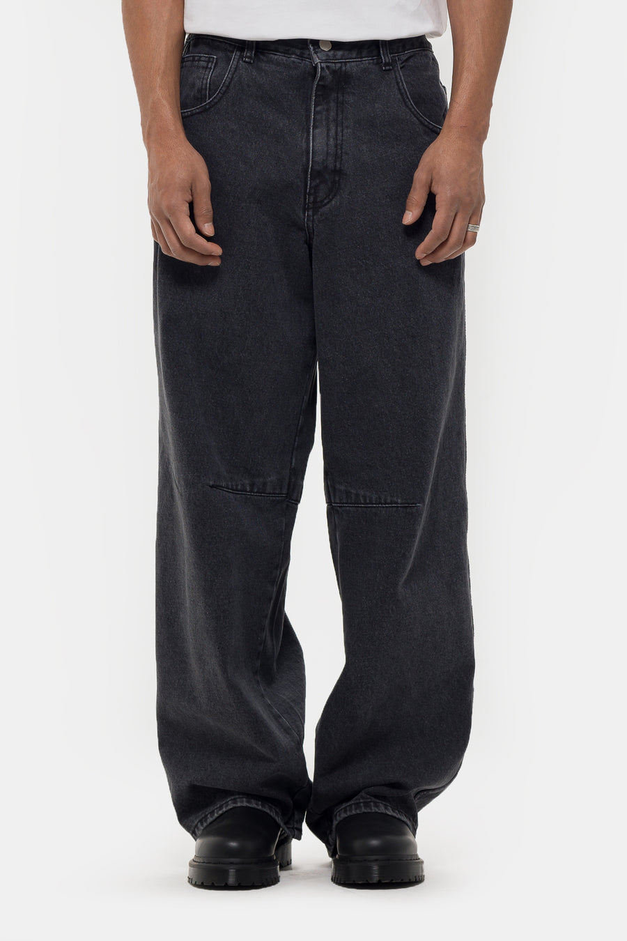Estudio Niksen Half-Dart Maxi Jean in Black Wash - Notre