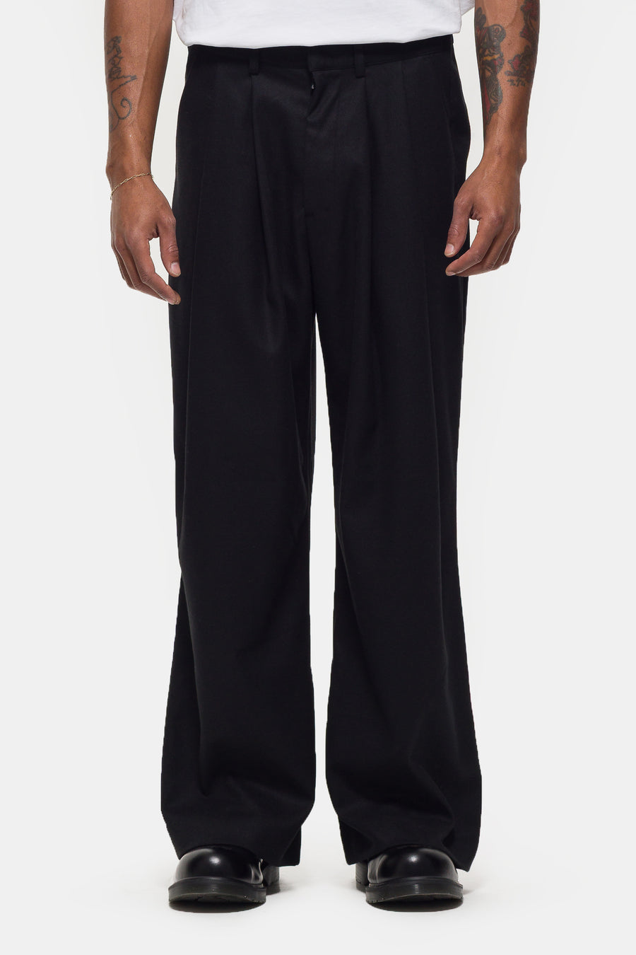 Estudio Niksen Heavyweight Pintuck Maxi Trouser in Black - Notre
