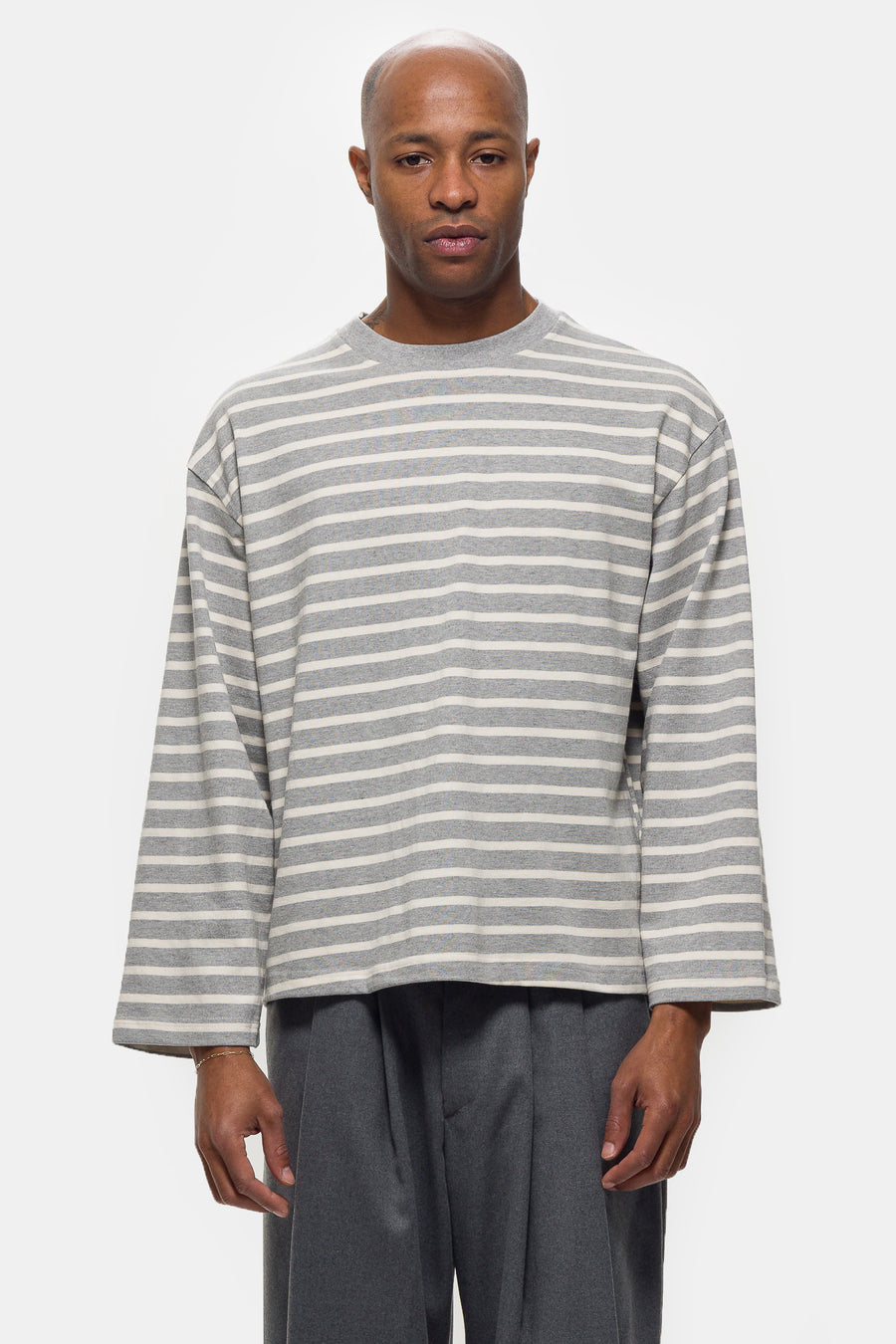 Estudio Niksen Longsleeve Stripe Top in Grey - Notre
