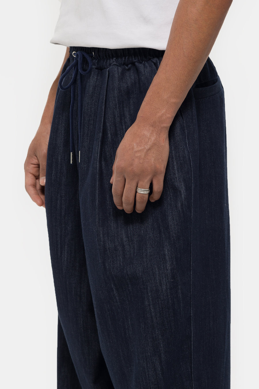 Estudio Niksen Pintuck Balloon Pant in Indigo - Notre