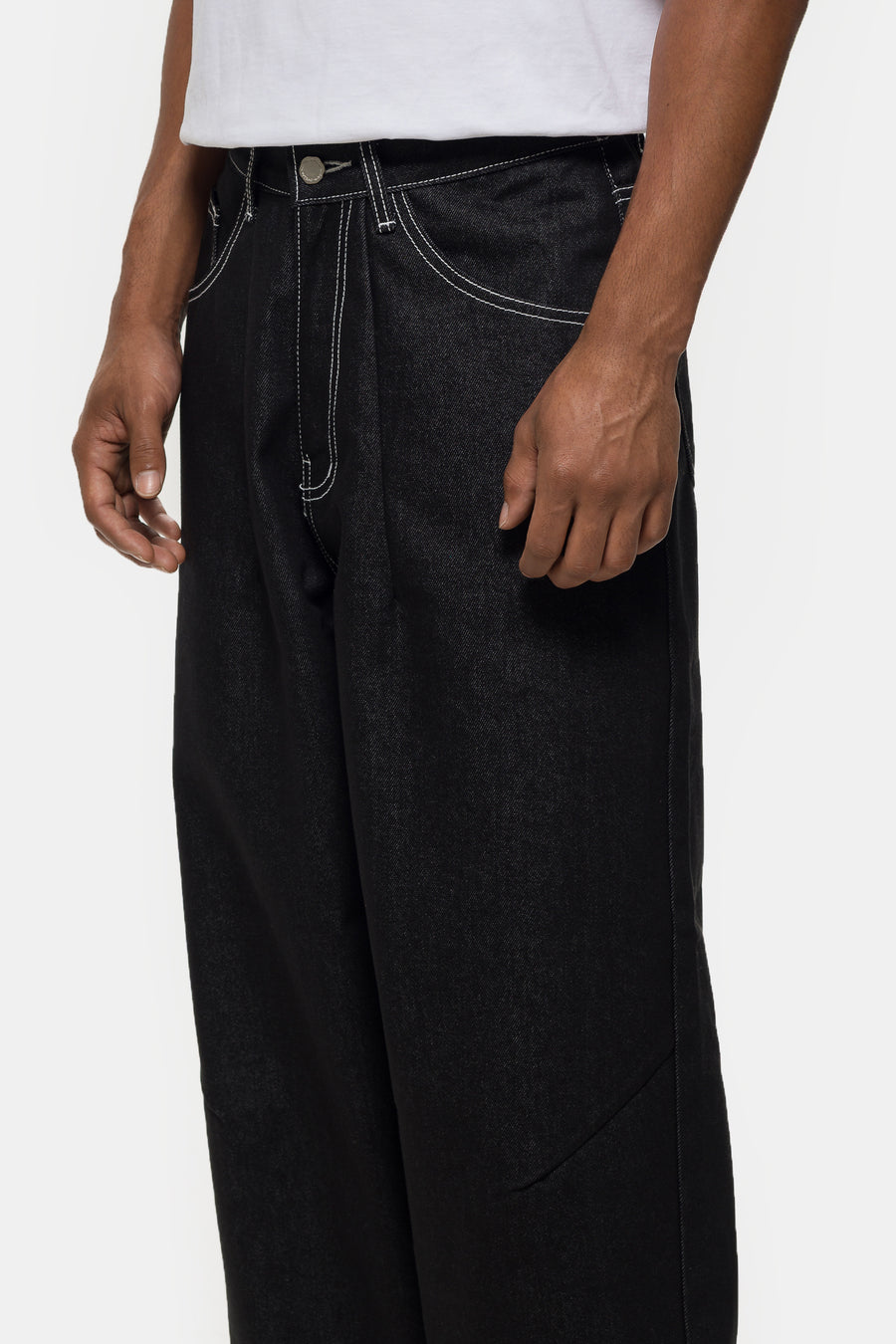Estudio Niksen Raw Denim Balloon Jean in Black - Notre