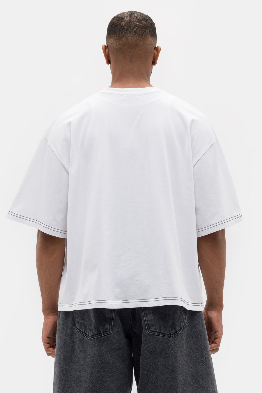 Estudio Niksen Signature Cropped T-Shirt in White/Stitch - Notre
