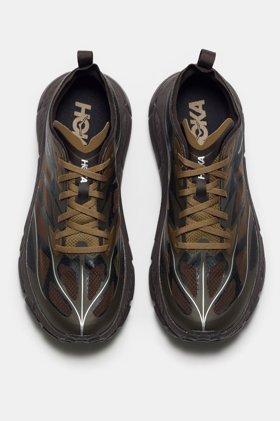 HOKA Mafate Speed 4 Lite Sneaker in Tree Bark/Cast Iron - Notre