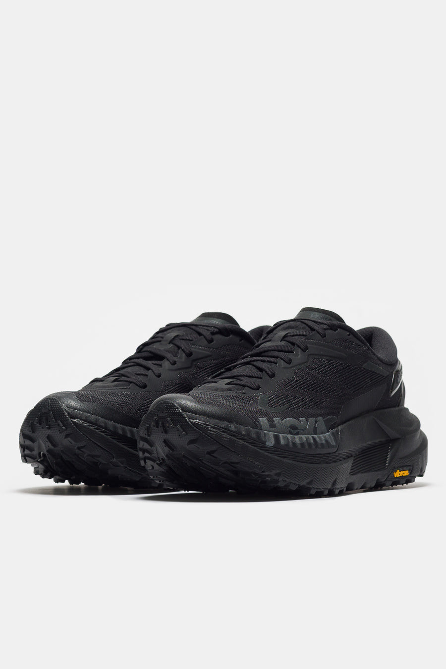 HOKA Mafate X Sneaker in Black/Satellite Grey - Notre
