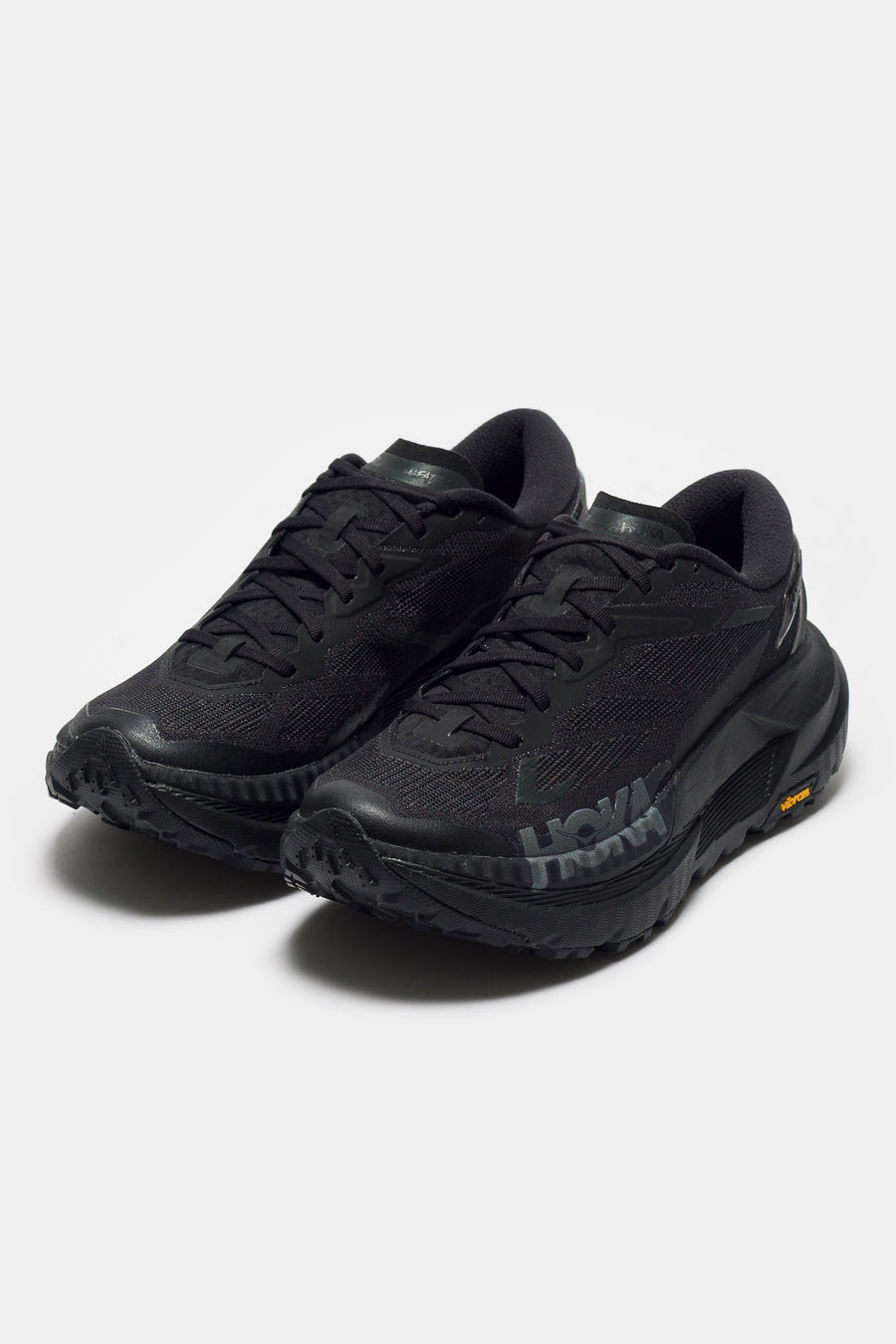 HOKA Mafate X Sneaker in Black/Satellite Grey - Notre