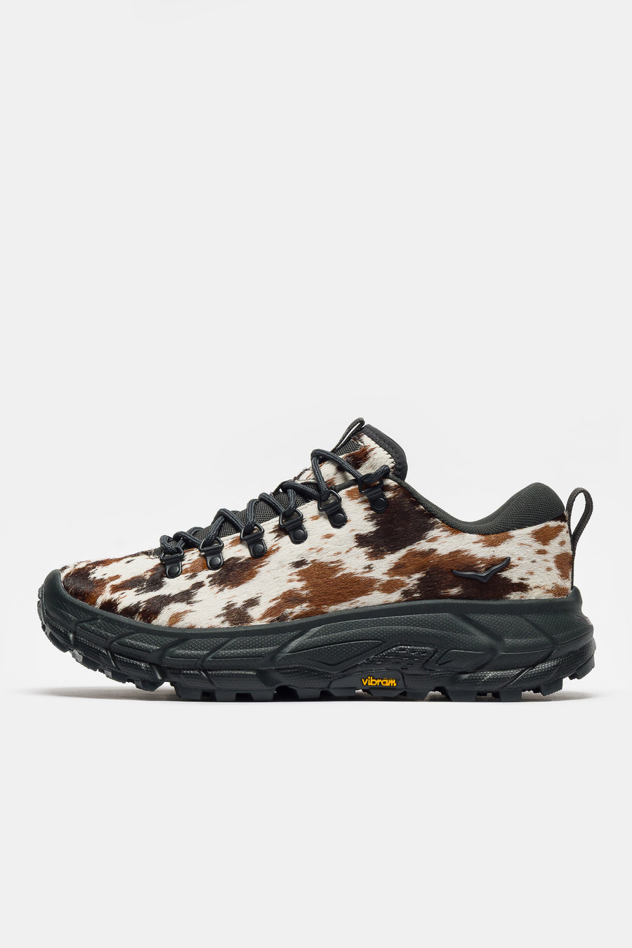 HOKA Tor Summit Sneaker in Pirate Black/Pirate Black - Notre