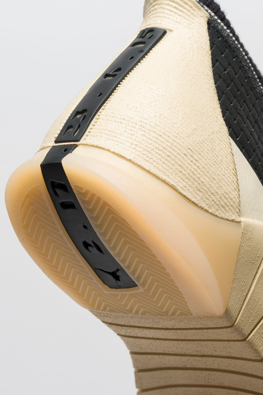 Jordan Air Jordan 15 SP Sneaker in Muslin/Muslin/Black - Notre
