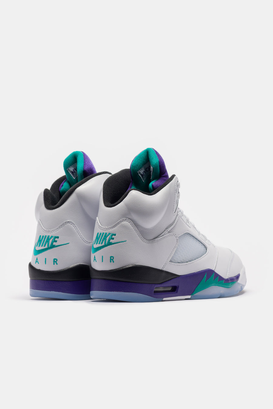 Jordan Air Jordan 5 Retro Sneaker in White/New Emerald/Grape Ice/Black - Notre