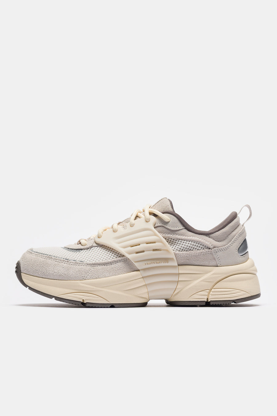 Jordan Trunner O/S Sneaker in Lt Orewood Brown/Ridge Rock/Phantom/Muslin - Notre