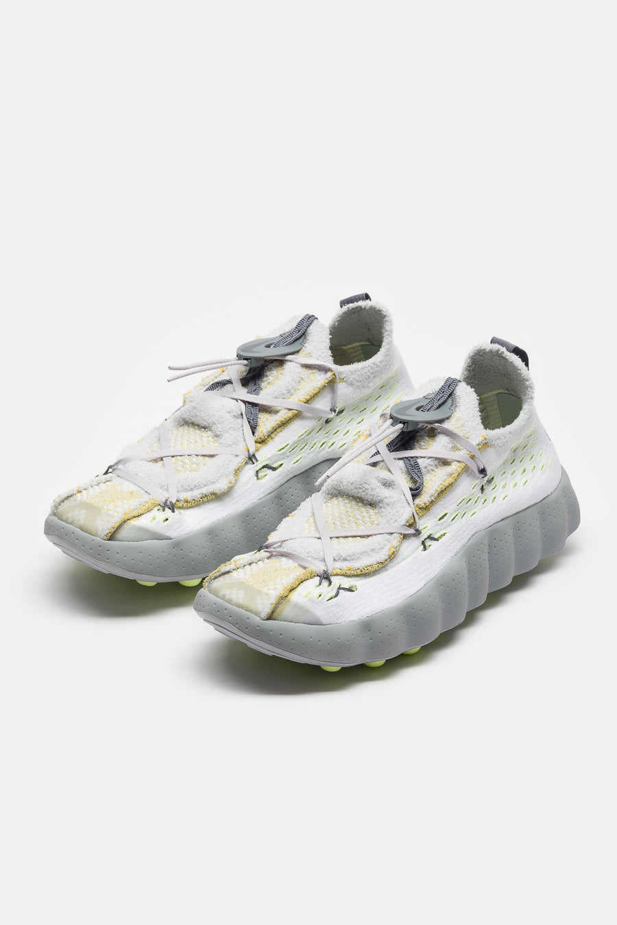 Nike Mind 002 Flyknit Sneaker in White/Dark Grey/Pure Platinum/Wolf Grey - Notre