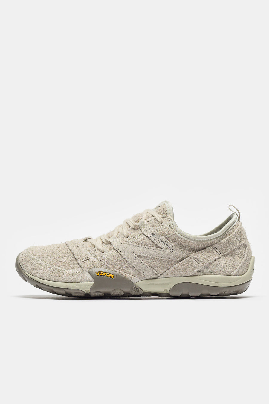 New Balance MT10 Sneaker in Shipyard/Dockside - Notre