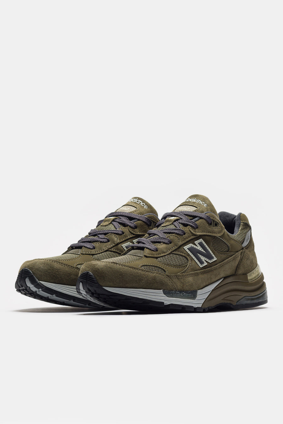 New Balance Made in USA 992 Sneaker in Dark Camo/Covert Green/Aluminum Grey - Notre