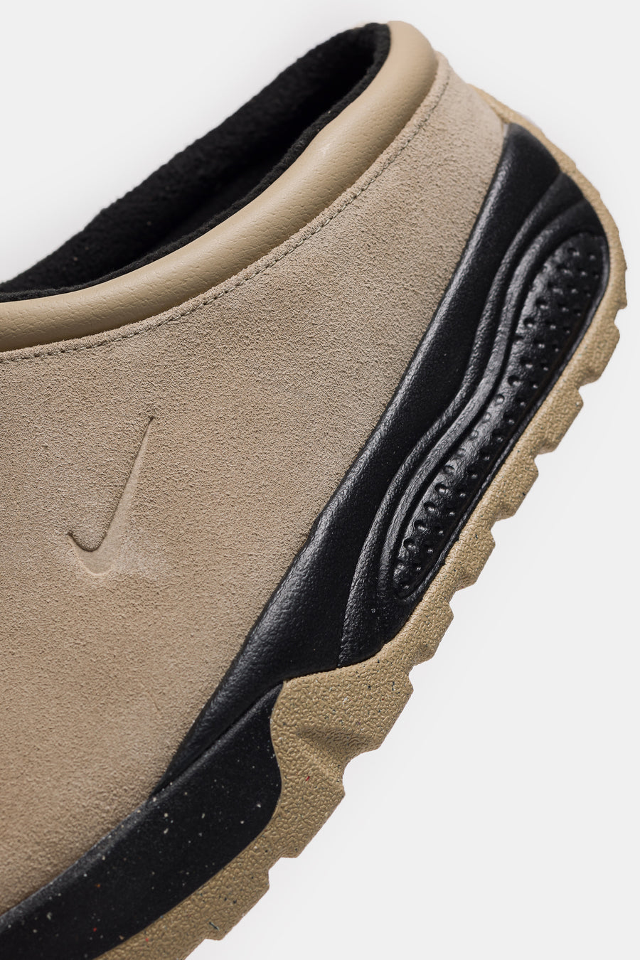 Nike ACG Rufus Sneaker in Limestone/Black - Notre