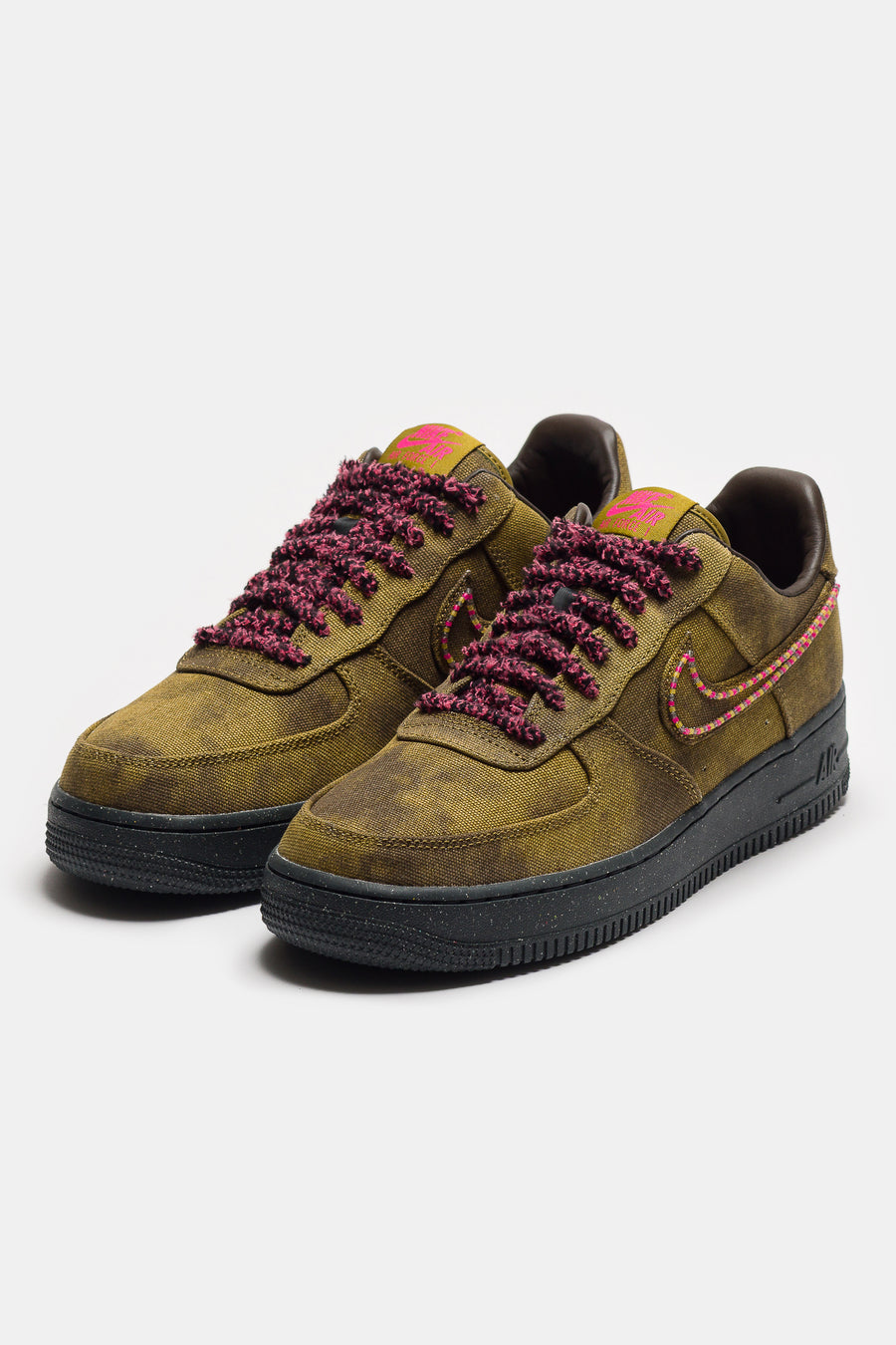 Nike Air Force 1 Sneaker in Desert Moss/Fierce Pink/Midwest Gold - Notre