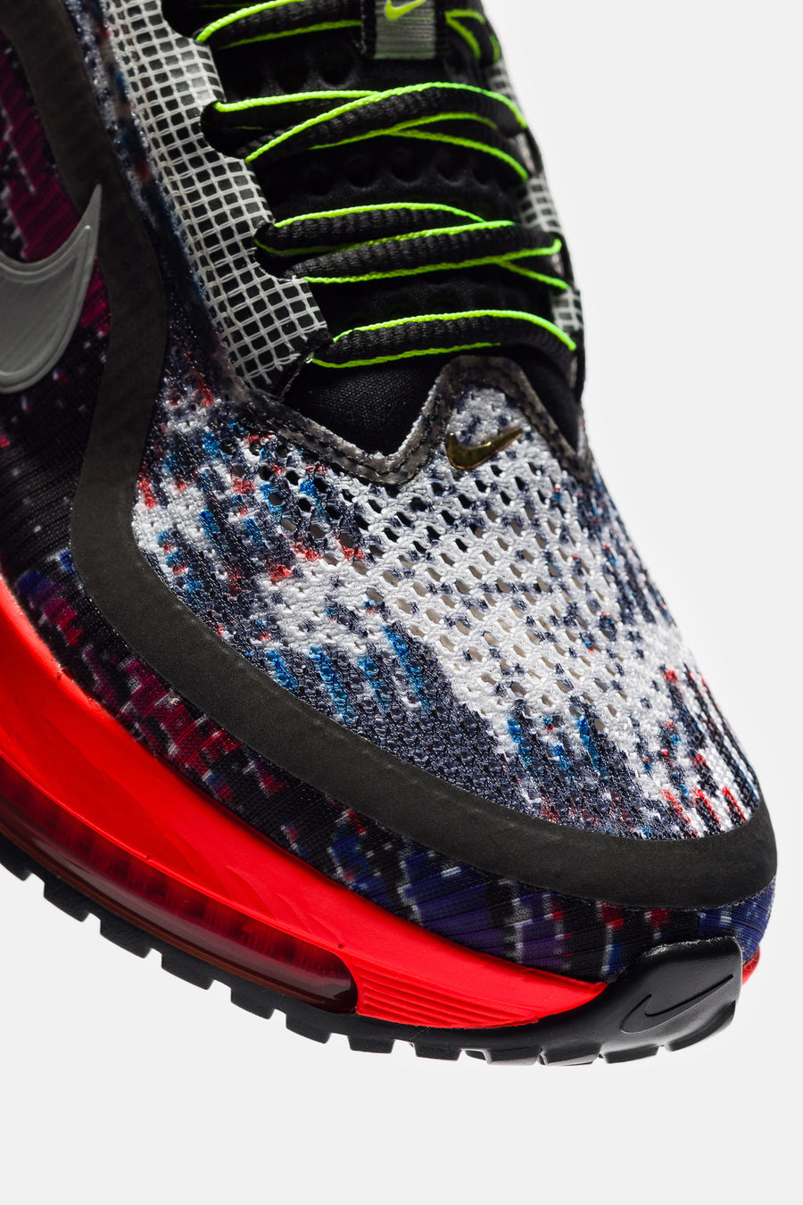 Nike Pegasus Premium Sneaker in Multicolor/Metallic Silver/Volt - Notre