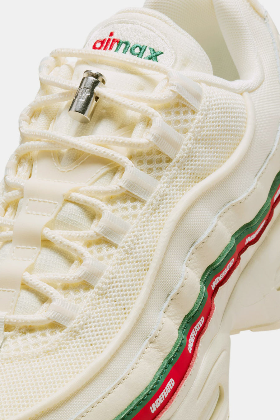 Nike UNDEFEATED Air Max 95 Sneaker in Sail/Metallic Silver/Gorge Green - Notre