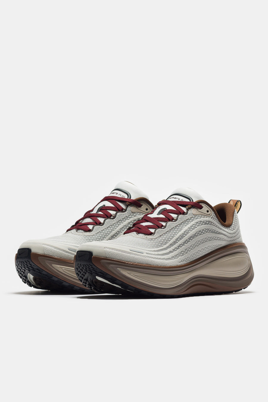 Nike Vomero Plus Sneaker in Sail/Pecan/Caldera Brown/Black - Notre