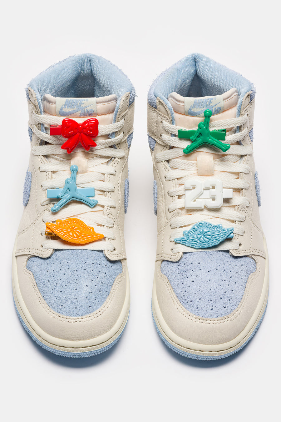 Jordan Air Jordan 1 Retro High OG Sneaker in Pale Ivory/Psychic Blue/Coconut Milk - Notre