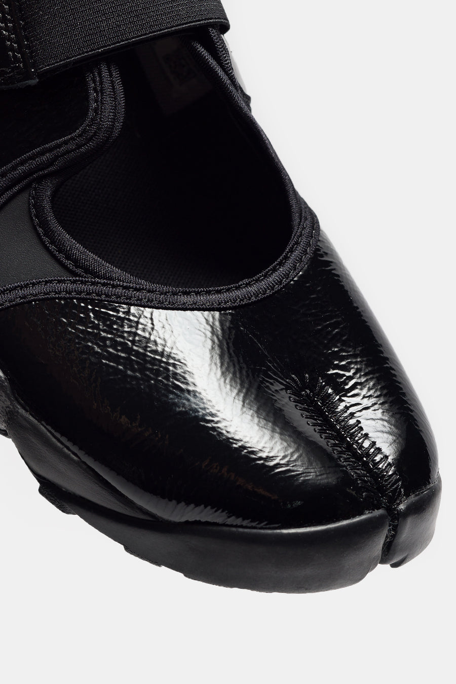 Nike Air Rift Sneaker in Black/Metallic Silver/Black - Notre