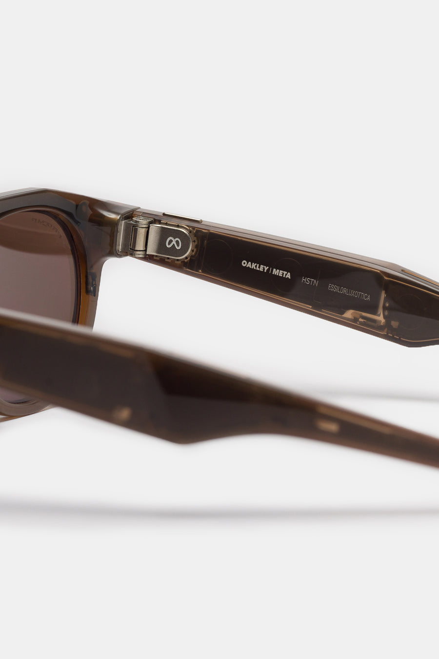 Oakley Meta HSTN Transitions Glasses in Brown Smoke/Prizm Deep Water Polarized - Notre