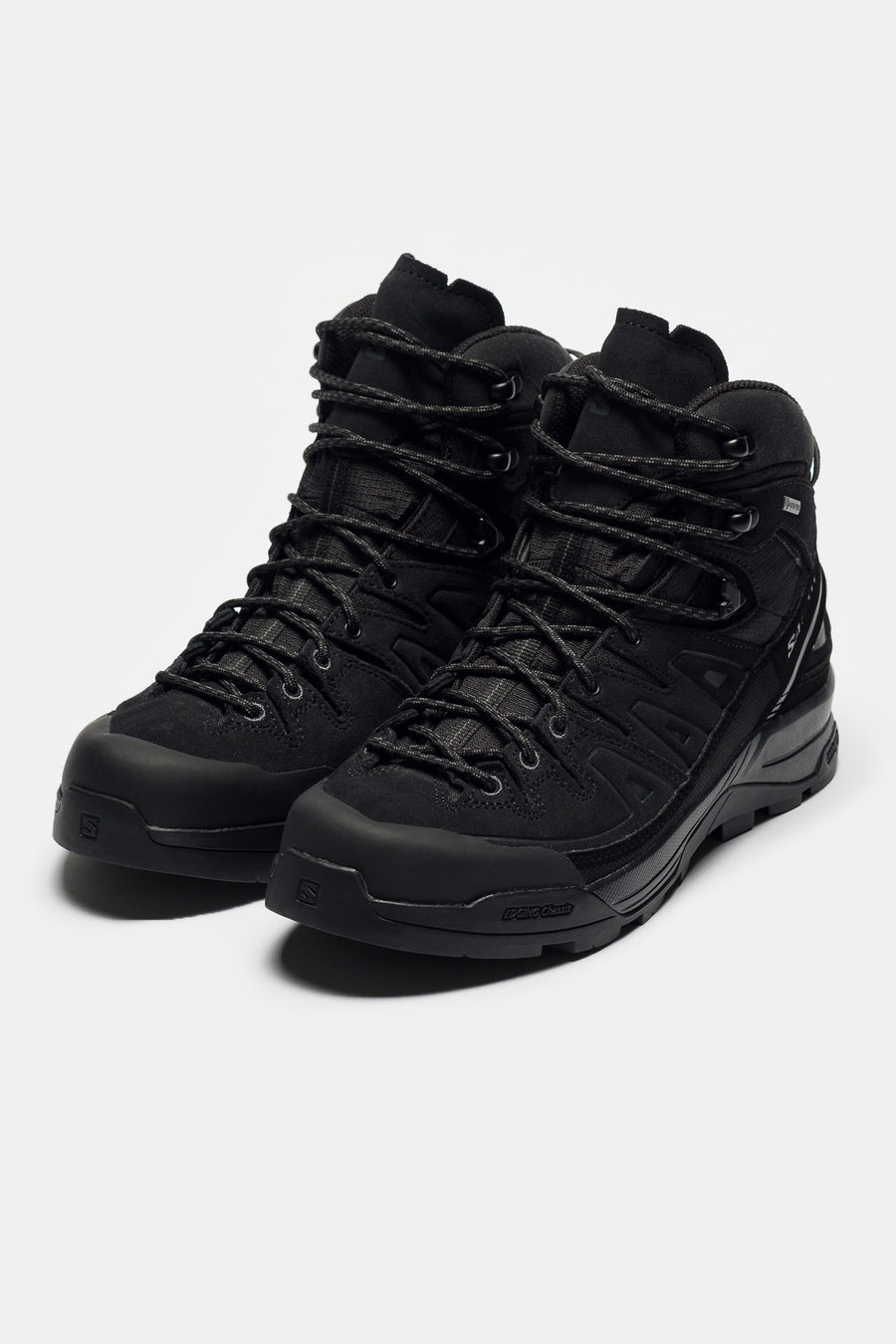 SALOMON ADVANCED X-Alp Mid Gore-Tex Boot in Black/Black - Notre