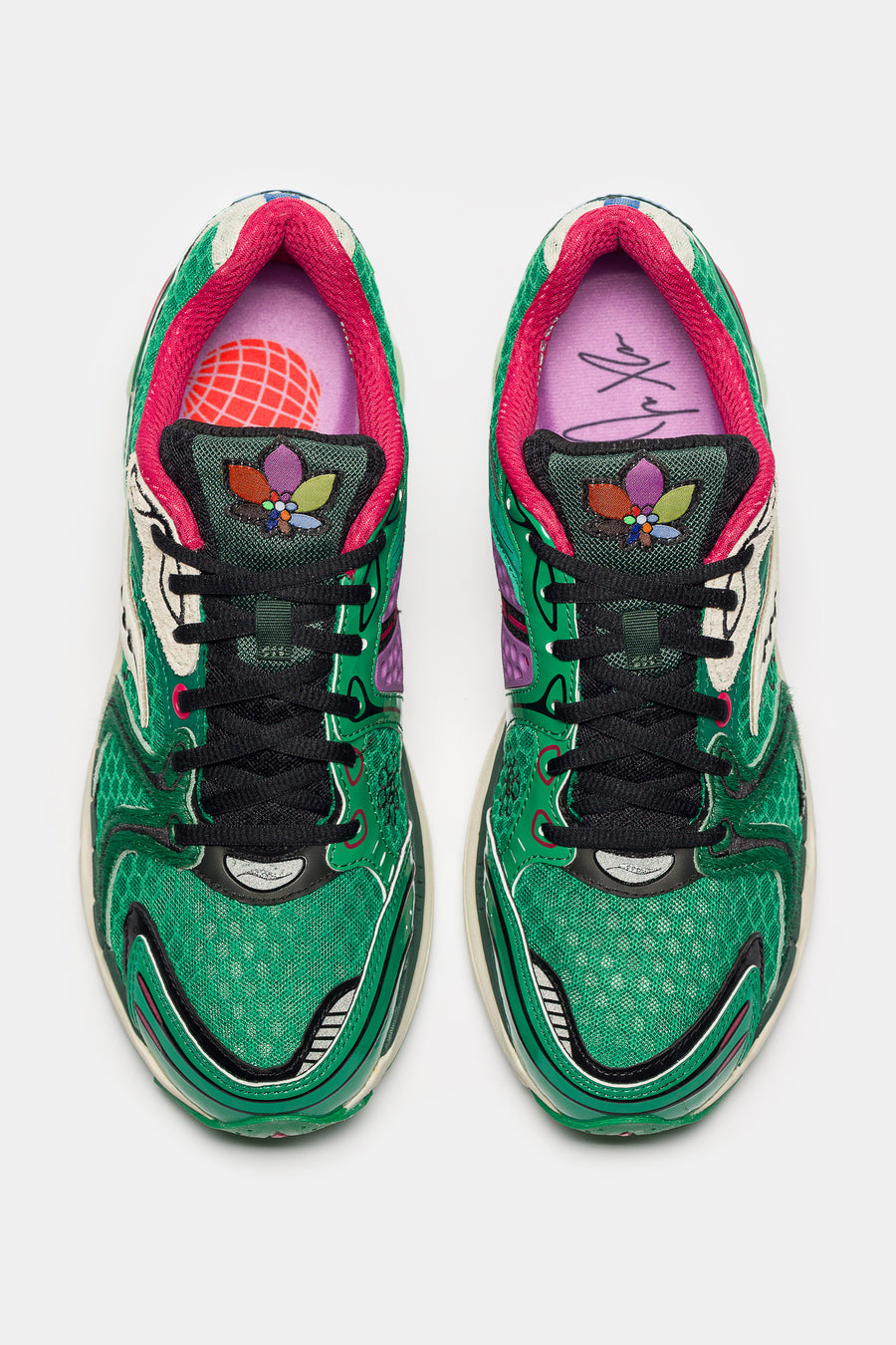 Saucony Jae Tips ProGrid Triumph 4 Sneaker in Fern/Fern - Notre