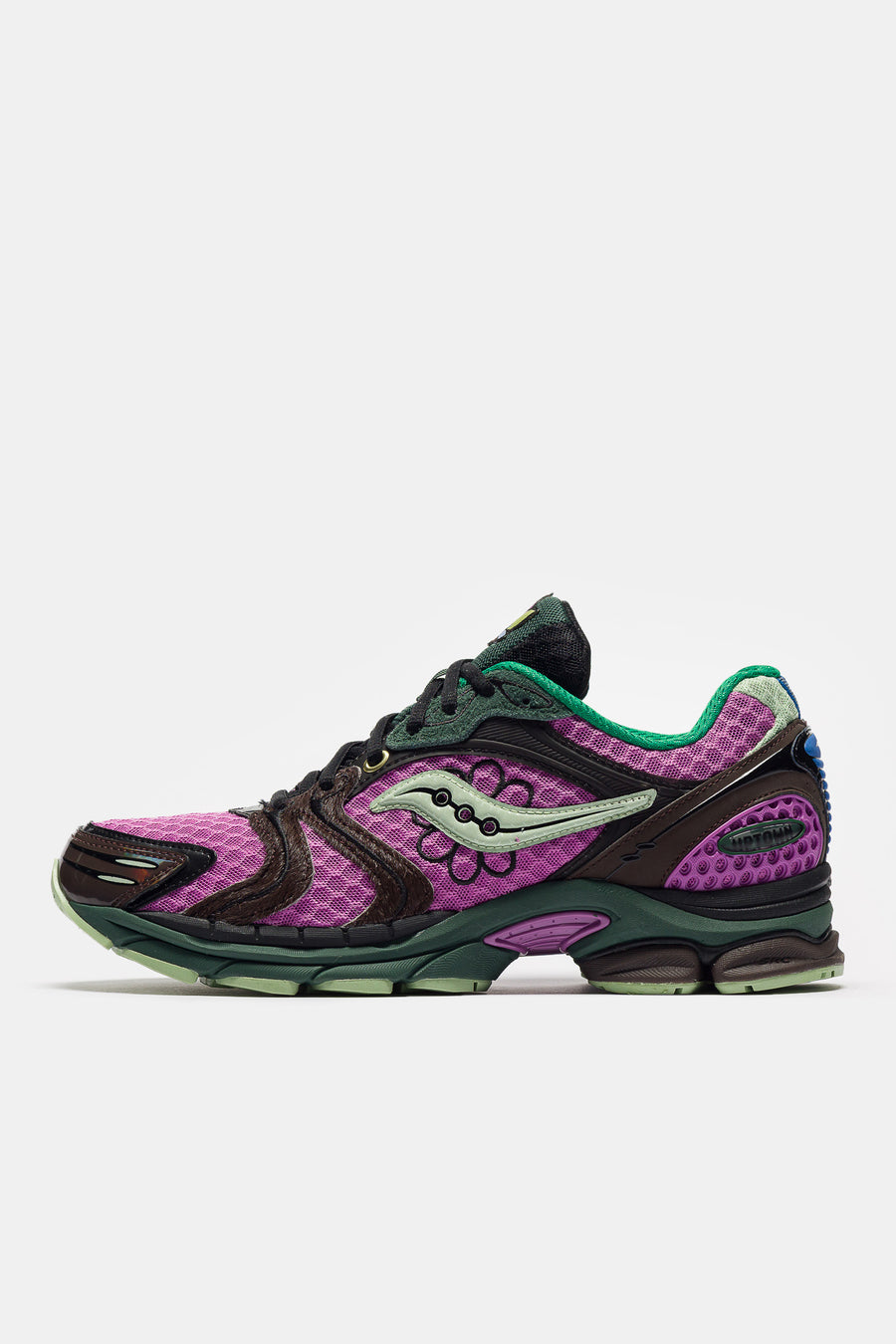 Saucony Jae Tips ProGrid Triumph 4 Sneaker in Violet/Earth - Notre