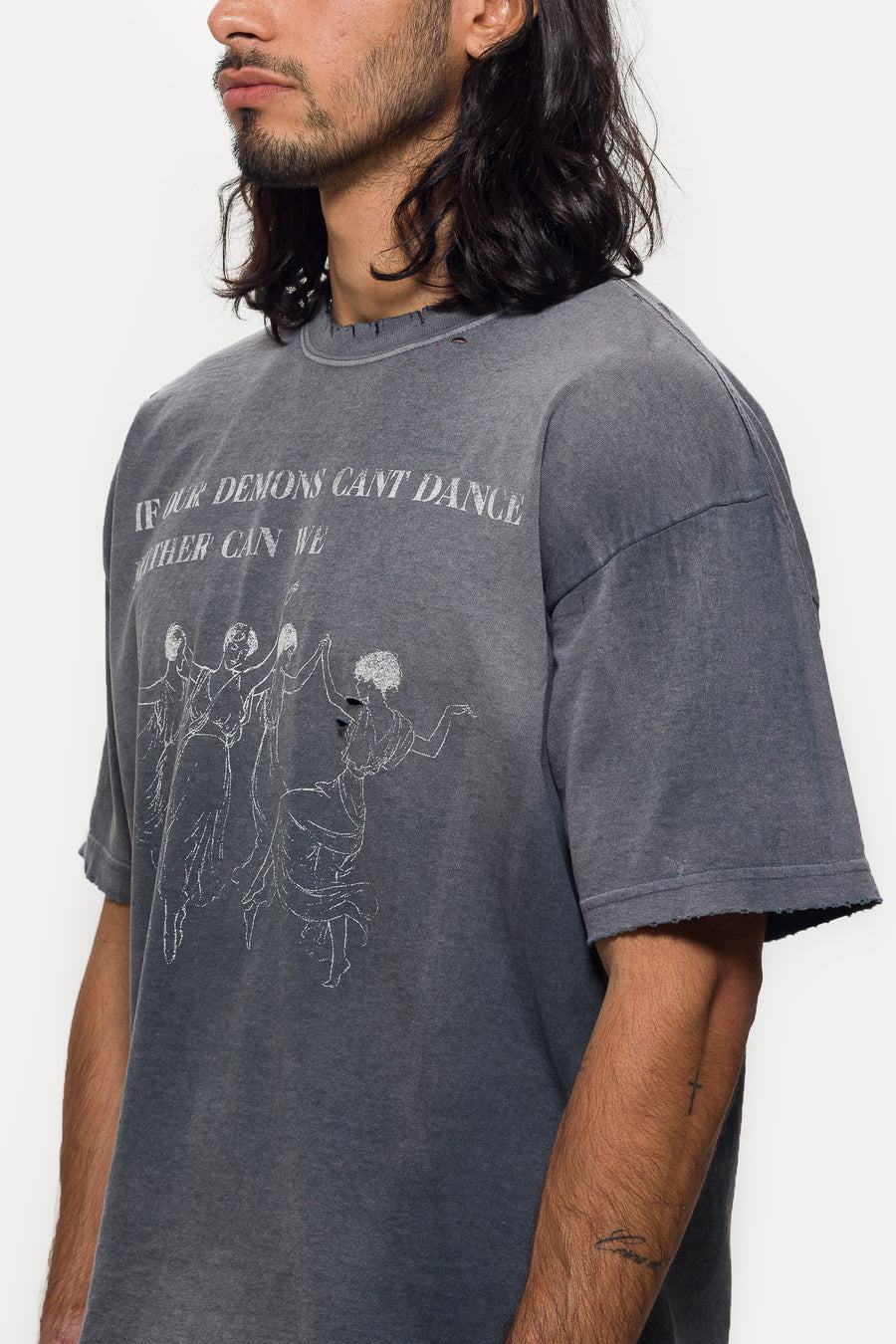 TODO PASA Can't Dance T-Shirt in Faded Black - Notre