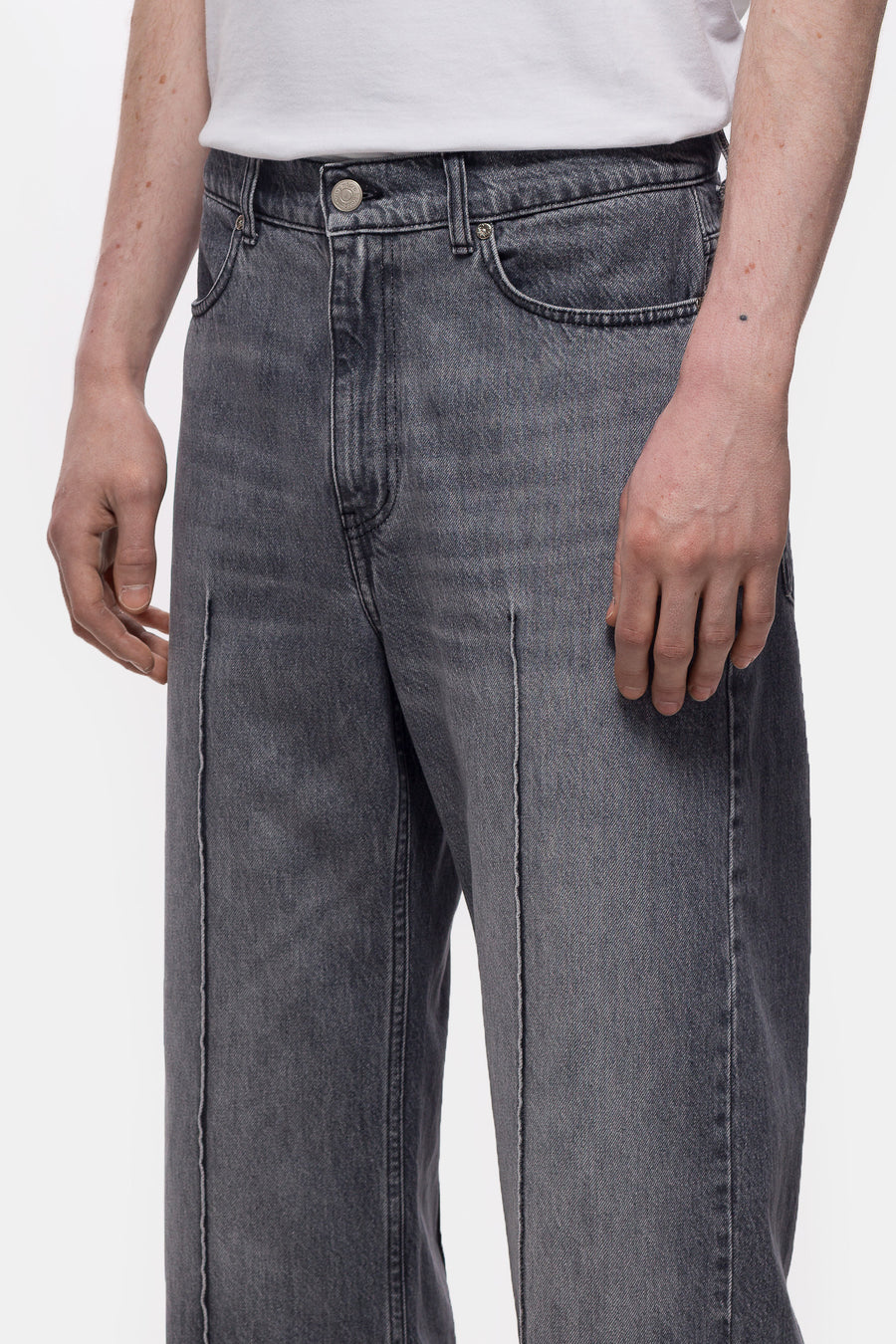 mfpen Ceremony Jean in Stonewashed Grey - Notre